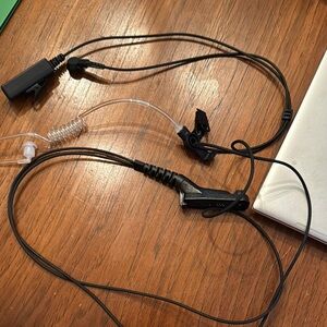 Seekingtec for Motorola Radio ear piece and push to talk